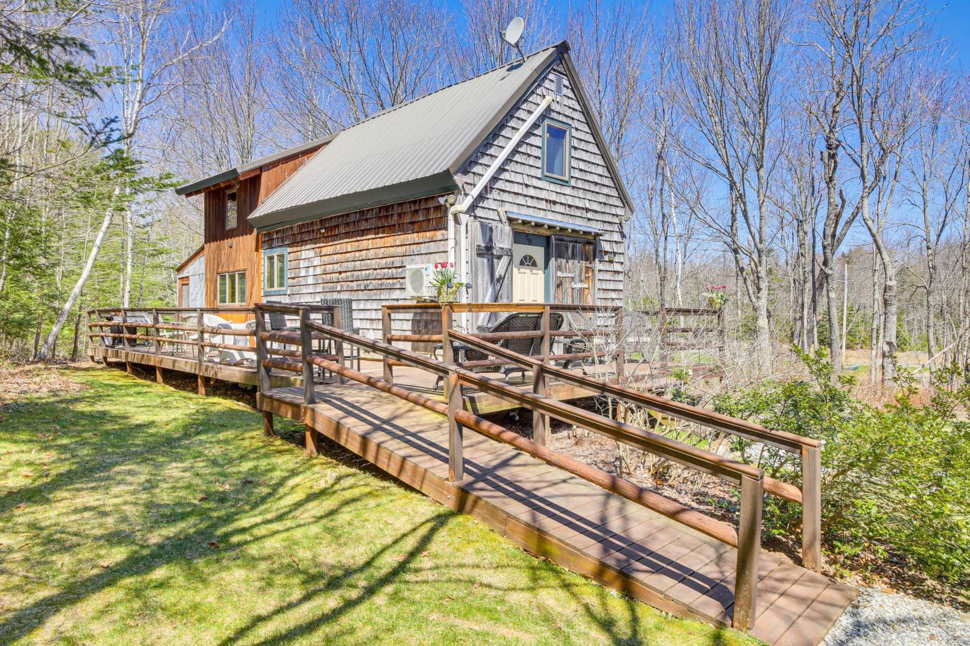 Rustic Searsport Cabin Loft And Sunroom On 10 Acres Exterior photo